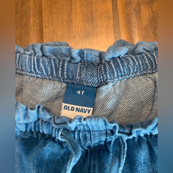 ⚓️Old Navy Toddler Jean Shorts Sz 4T - Picture 9 of 10